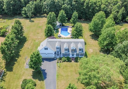 39 Nachaomet Rd, Lakeville, MA, 02347-2122 | Card Image