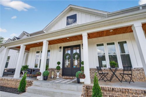 138 Arthur Needham Rd, Pilot Mountain, NC, 27041-8155 | Card Image