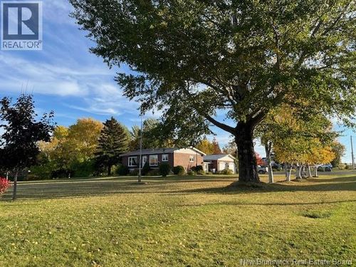 7 Isabelle St, Charlo, NB, E8E2L2 | Card Image