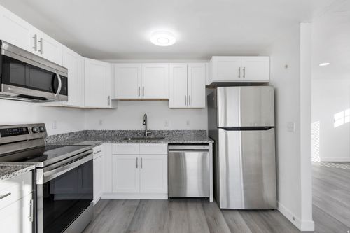 b-6876 S 90 E, Midvale, UT, 84047-1230 | Card Image