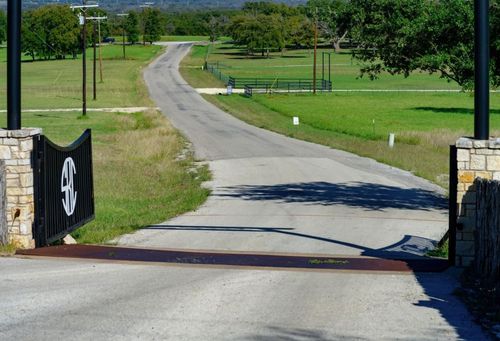 521 Private Road 2163, Iredell, TX, 76649-4678 | Card Image