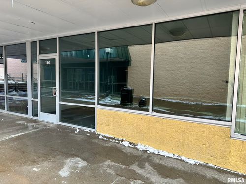 113 N Main St, Canton, IL, 61520-2540 | Card Image