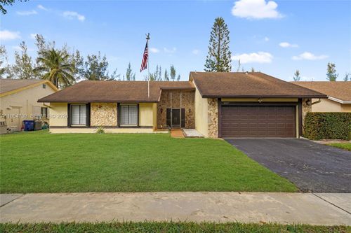 8507 Nw 54th Ct, Lauderhill, FL, 33351-4842 | Card Image