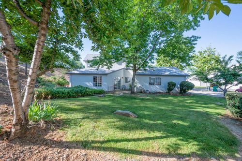 682 David Cir, Placerville, CA, 95667-3400 | Card Image