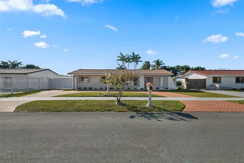 9864 Sw 26th Ter, Miami, FL, 33165-2627 | Card Image