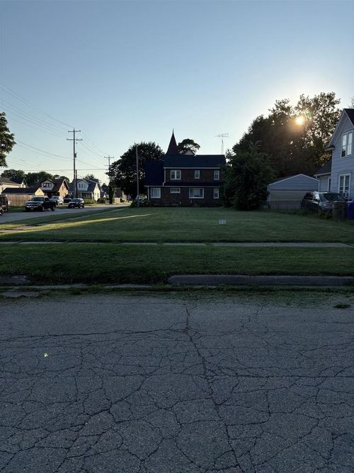 6350 28th Avenue, Kenosha, WI, 53143 | Card Image