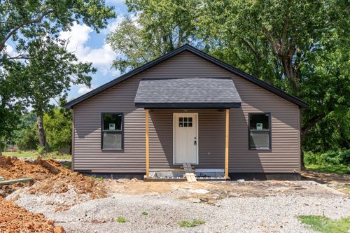 105 Railroad Dr, Ferguson, KY, 42533-9584 | Card Image