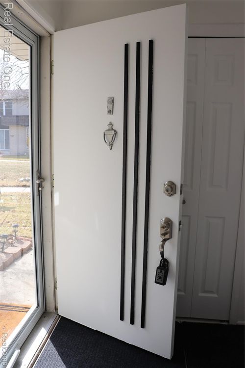 8256 Karam Blvd, Warren, MI, 48093-2144 | Card Image