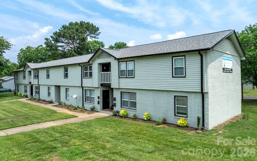 2607 Cedarhurst Dr, Charlotte, NC, 28269-4757 | Card Image