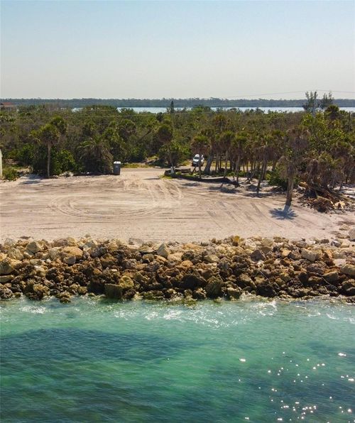 7050 Manasota Key Rd, ENGLEWOOD, FL, 34223-9332 | Card Image