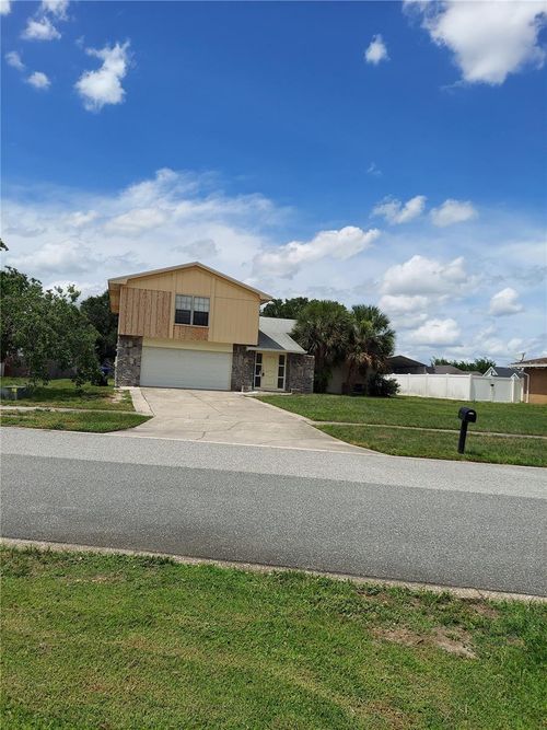 8139 Laurel Tree Dr, ORLANDO, FL, 32819-6923 | Card Image