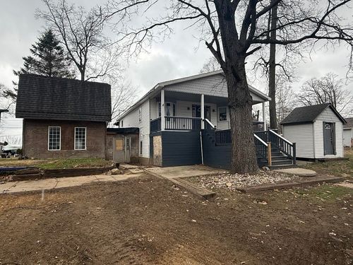 1747 Tennis Ct, Pleasant Lake, MI, 49272-9756 | Card Image