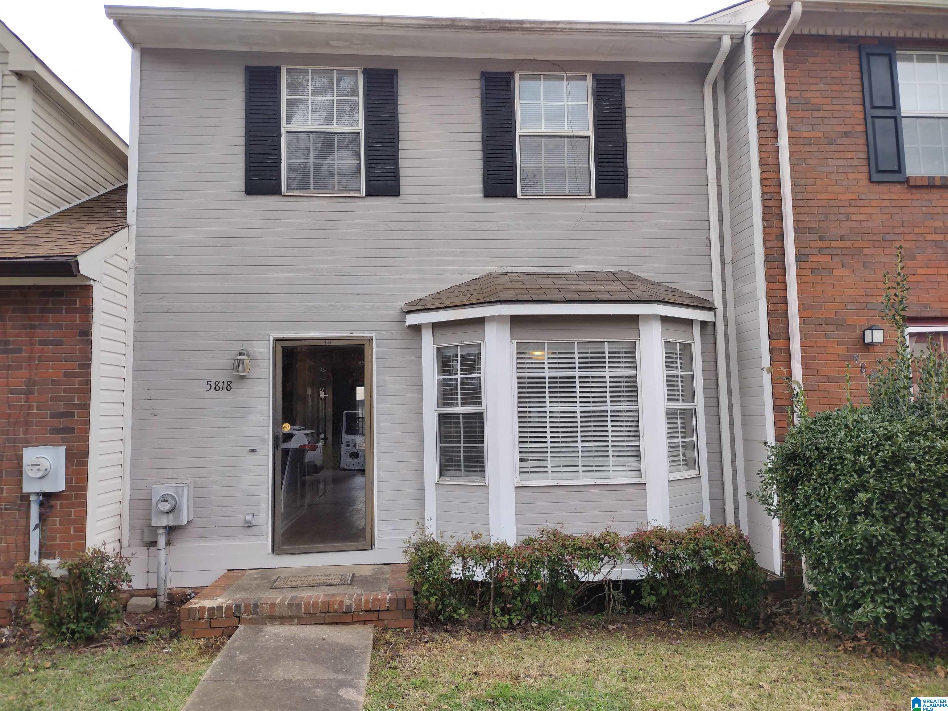 Woodgate Cir, Anniston, AL 36206