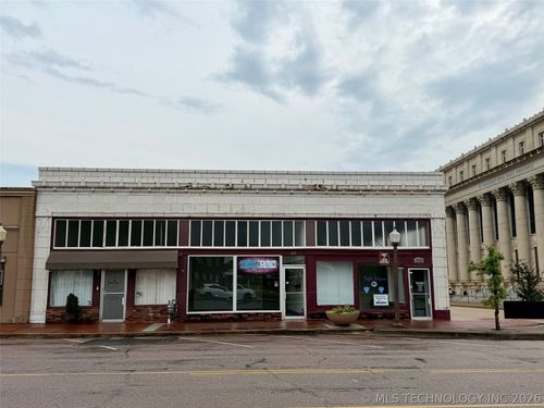 445 W Broadway St, Muskogee, OK, 74401-6614 | Card Image