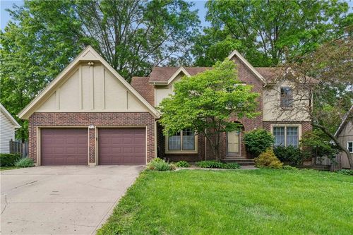 7936 Alden St, Lenexa, KS, 66215-4204 | Card Image