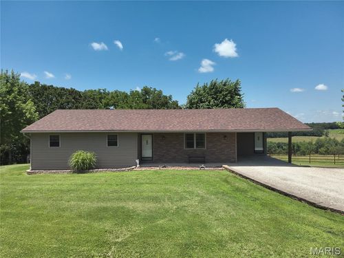 137 County Road 524, Freeburg, MO, 65035-2418 | Card Image