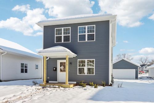 415 Oakland Avenue, Waukesha, WI, 53186 | Card Image