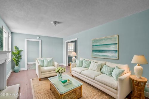 1306 Myrtle St, Greenville, NC, 27834-3916 | Card Image