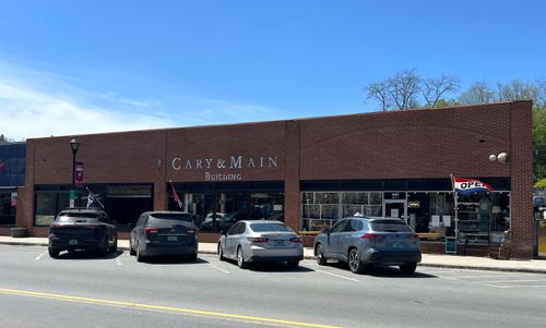 443 Railroad St, St. Johnsbury, VT, 05819-1737 | Card Image