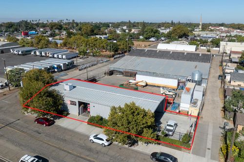213 C St, Turlock, CA, 95380-5422 | Card Image