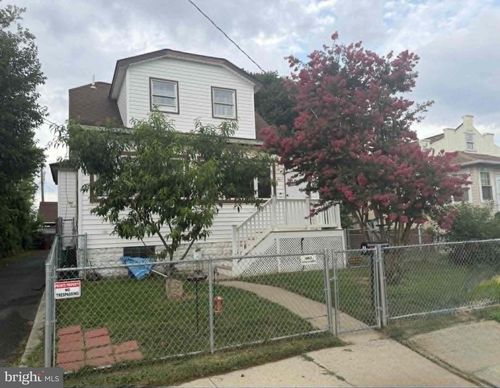 1 Goeller Ave, Essex, MD, 21221-7027 | Card Image