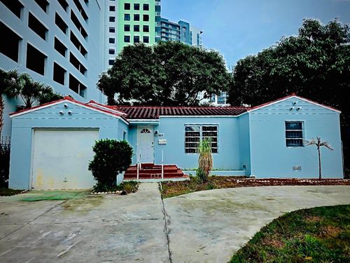 1739 Jackson St, Hollywood, FL, 33020-5121 | Card Image