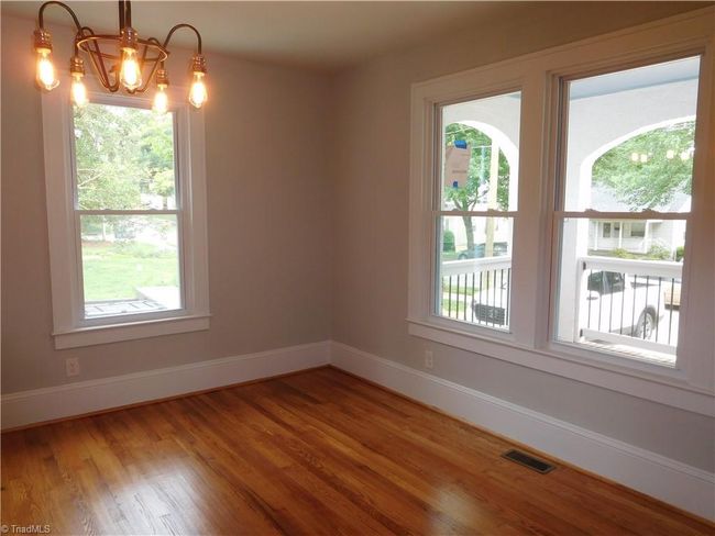 DINING ROOM. | Image 5