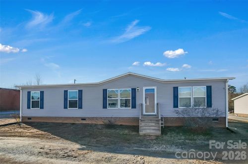 101 Park Ln, Grover, NC, 28073-8800 | Card Image