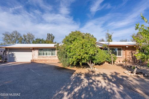 1112 W Maximilian Way, Tucson, AZ, 85704-3029 | Card Image