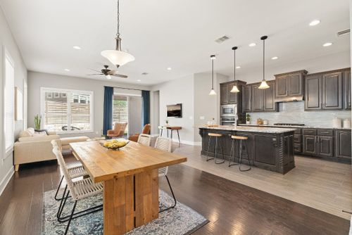 7109 Cut Plains Trl, Austin, TX, 78726-2377 | Card Image