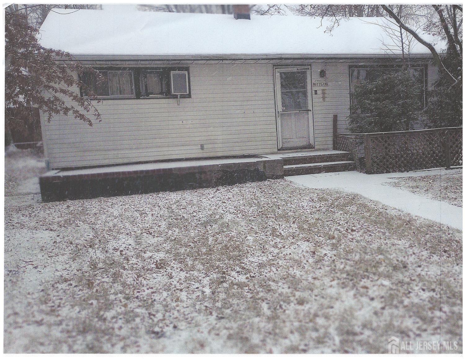 1754 State Route 27, Edison, NJ 08817
