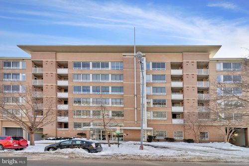 apt-n501-350 G St Sw, WASHINGTON, DC, 20024-3170 | Card Image