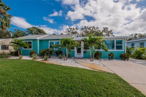 1325 59th Street N, ST PETERSBURG, FL, 33710 | Card Image