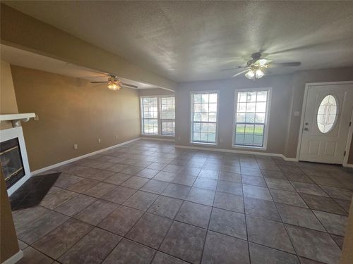 2601 Pine St, Galveston, TX, 77551-1535 | Card Image
