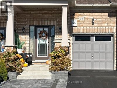 50 Arnold Cres, Townhouse with 3 bedrooms, 3 bathrooms and 4 parking in Alliston ON | Image 2