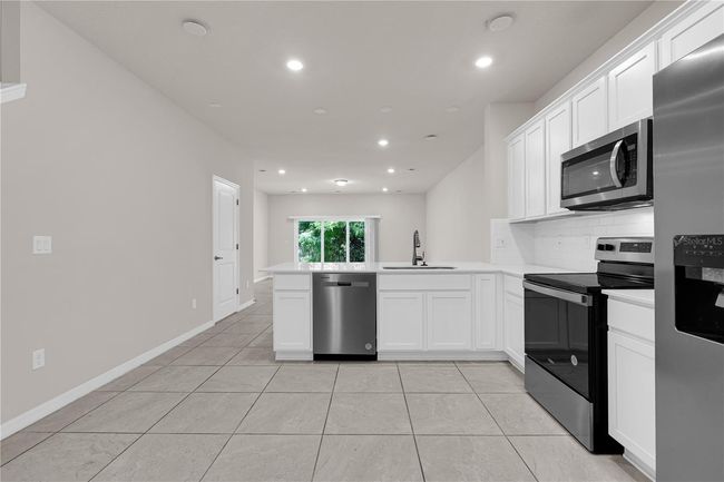 4769 Sparkling Shell Ave, Townhouse with 3 bedrooms, 3 bathrooms and null parking in KISSIMMEE FL | Image 7