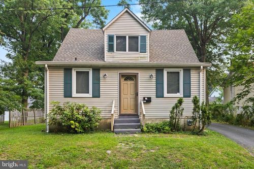 127 Green Ln, Ewing, NJ, 08638-2227 | Card Image