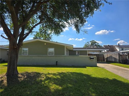 5017 Page St, Marrero, LA, 70072-4912 | Card Image