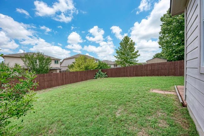 486 Nottingham Loop, House other with 3 bedrooms, 2 bathrooms and 4 parking in Kyle TX | Image 36