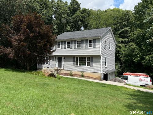 40 Horse Stable Cir, Shelton, CT, 06484-3646 | Card Image