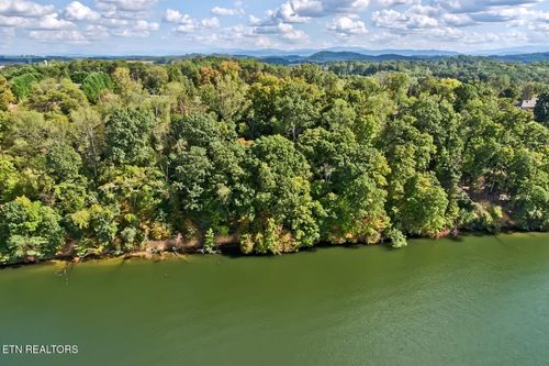 170 Bluffton Rd, Friendsville, TN, 37737-2060 | Card Image