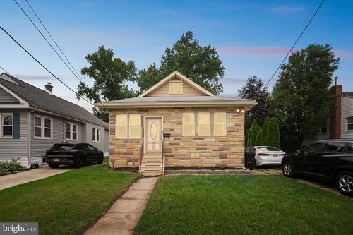 143 Manor Ave, Oaklyn, NJ, 08107-1143 | Card Image