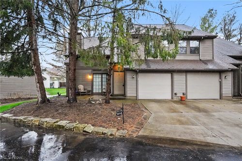 4-1323 Red Tail Hawk Ct, Youngstown, OH, 44512-8026 | Card Image