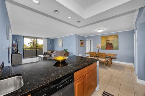 apt-405-7300 Wayne Ave, Miami Beach, FL, 33141-2546 | Card Image