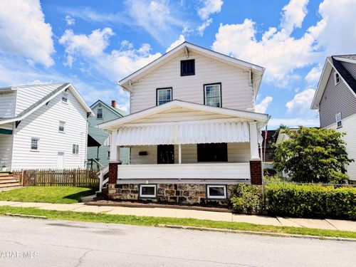 934 28th St, Altoona, PA, 16601-1665 | Card Image