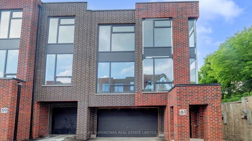 61 Desiree Pl, Bolton, ON, L7E4L2 | Card Image