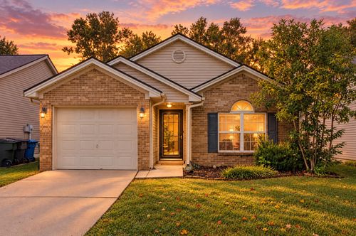 996 Winding Oak Trl, Lexington, KY, 40511-8956 | Card Image