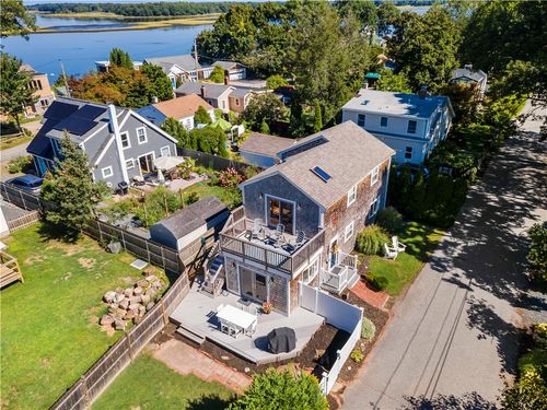 7 Wright Pl, Barrington, RI, 02806-2631 | Card Image