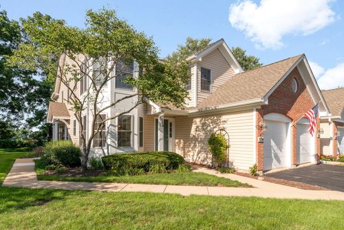 532-532 Bradbury Ln, Geneva, IL, 60134-3644 | Card Image