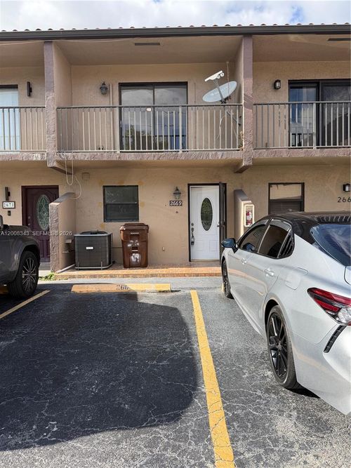 12-2669 W 52nd St, Hialeah, FL, 33016-4018 | Card Image